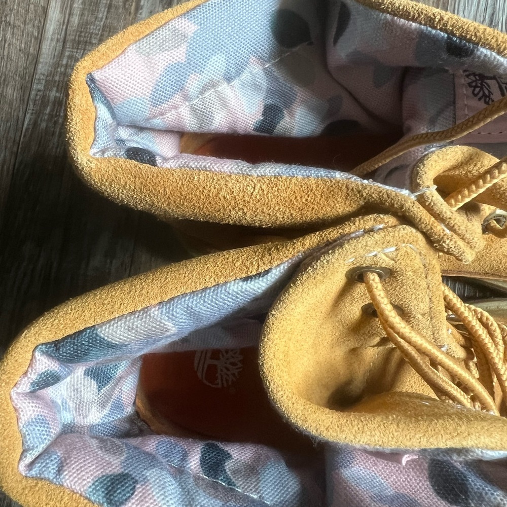 Timberlands - Never Worn - Picture 5 of 5